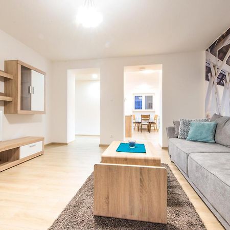 Apartman Razusa Centrum Банска-Бистрица Экстерьер фото