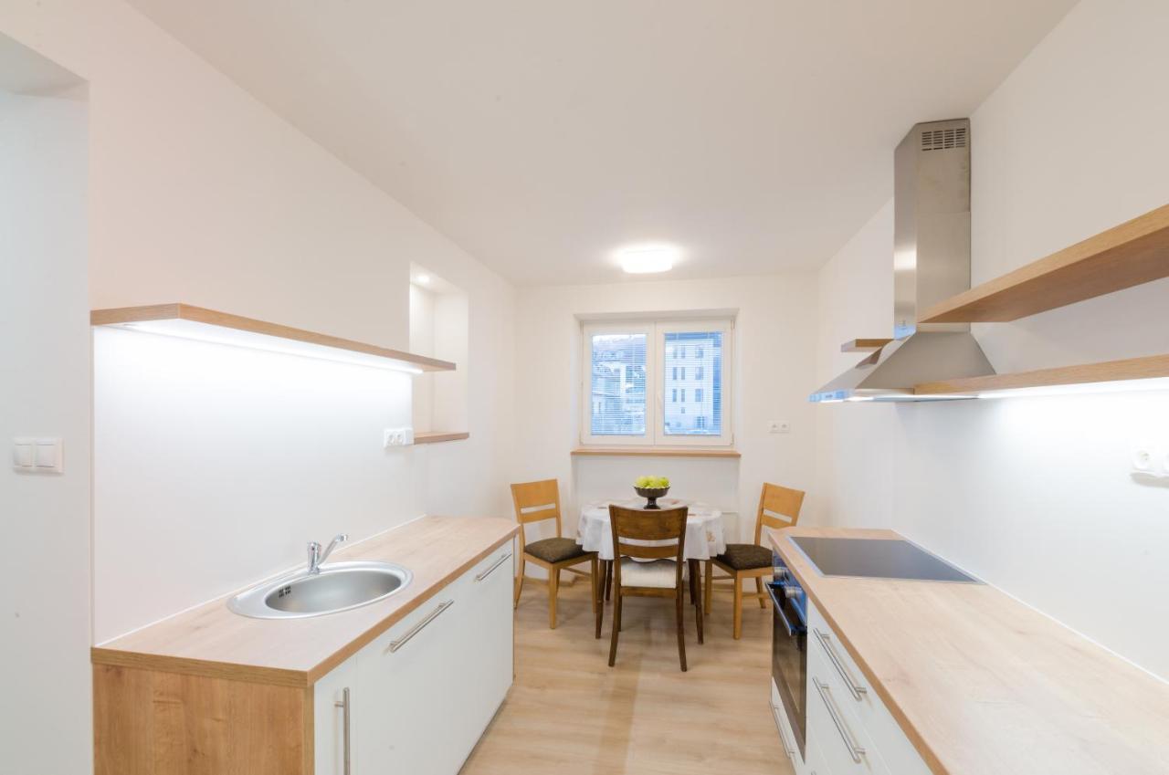Apartman Razusa Centrum Банска-Бистрица Экстерьер фото