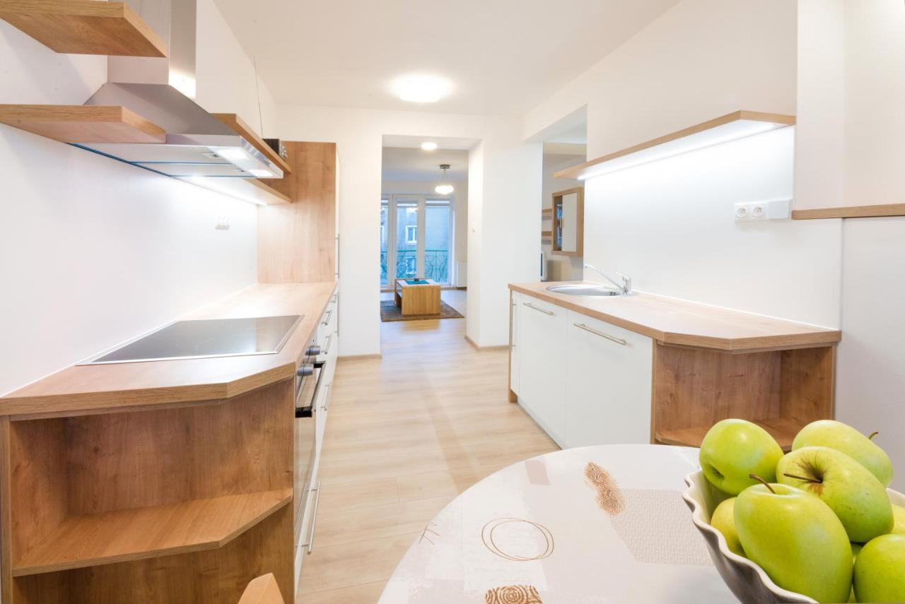 Apartman Razusa Centrum Банска-Бистрица Экстерьер фото